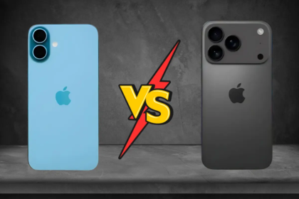 iPhone 17 और iPhone 17 Pro Max के रियर डिज़ाइन की तुलना करता हुआ विजुअल, जिसमें ब्लू और ब्लैक कलर वेरिएंट दिखाई दे रहे हैं