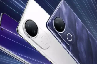 Vivo T4R 5G image showing rear dual camera design in blue and white color options